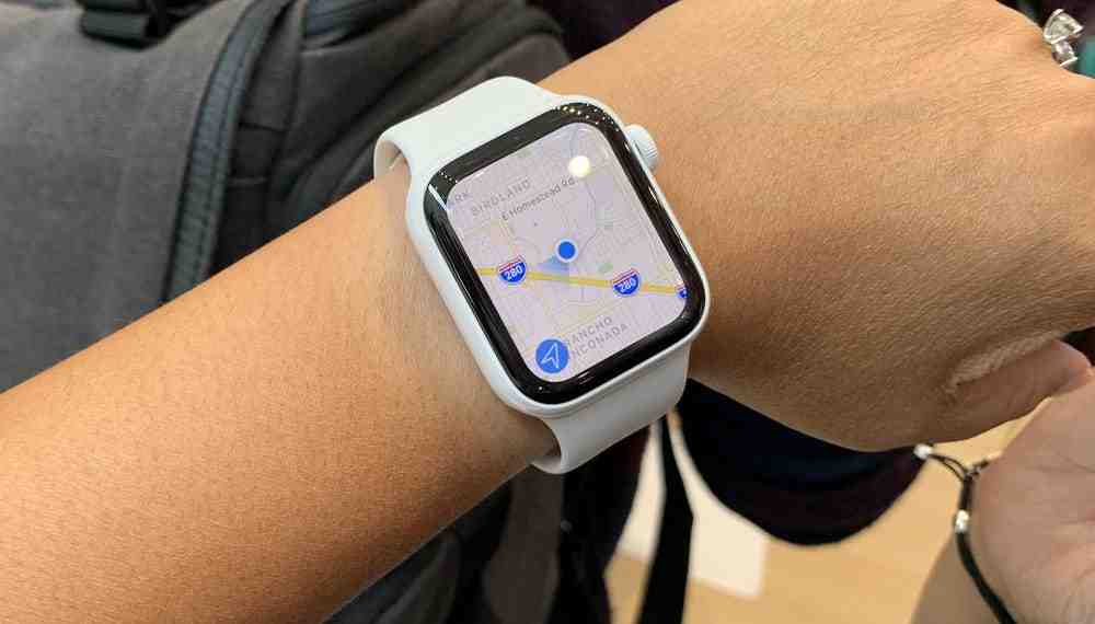 Is the Apple Watch Series 3 compatible with the iPhone 13?